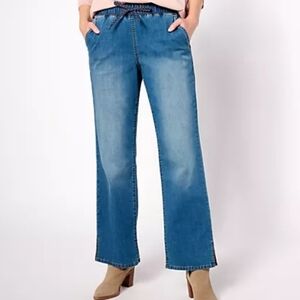 LOGO by Lori Goldstein pull-on relaxed jean